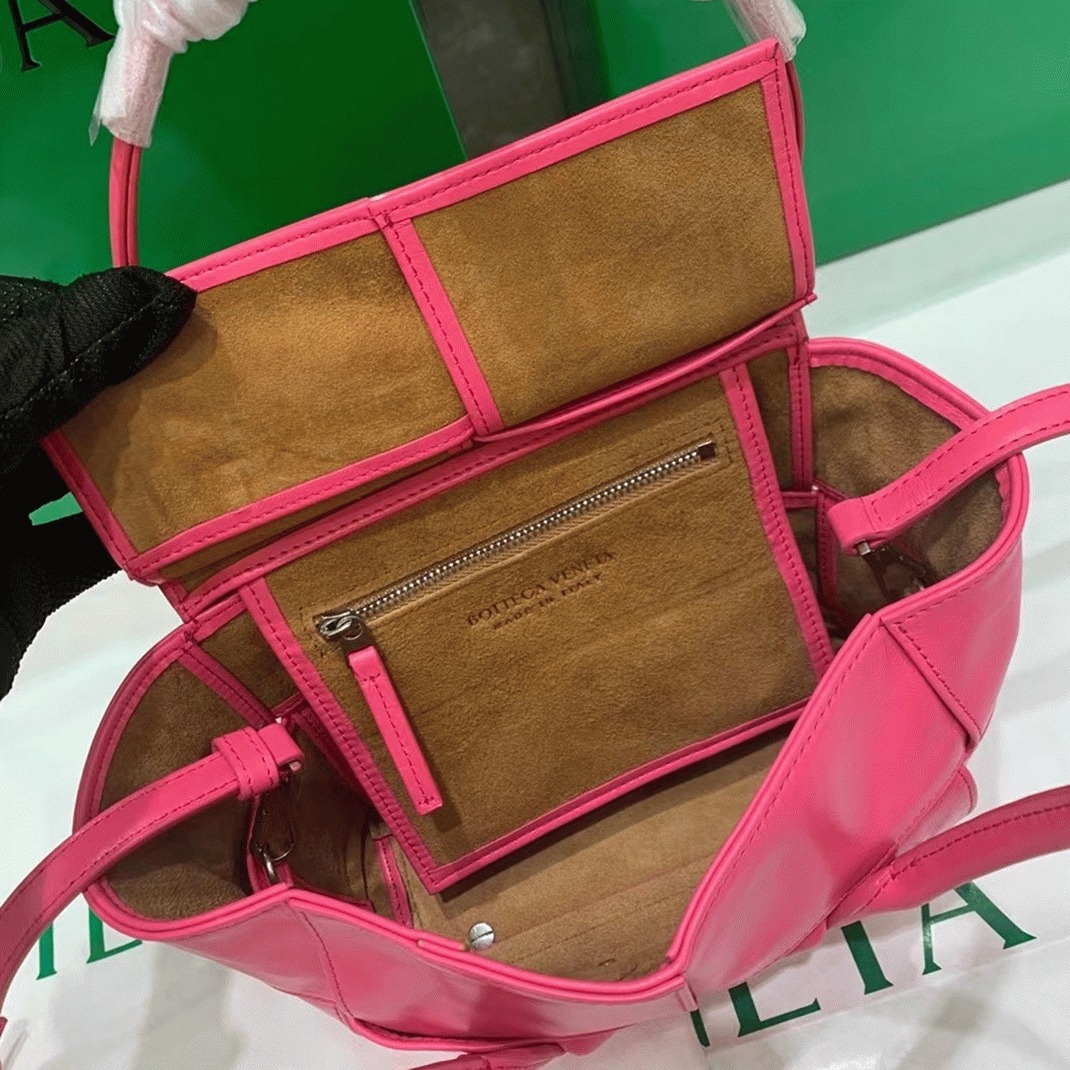 Top Quality Knockoff Previous Previous Bottega Veneta Arco Mini Bag In Pink