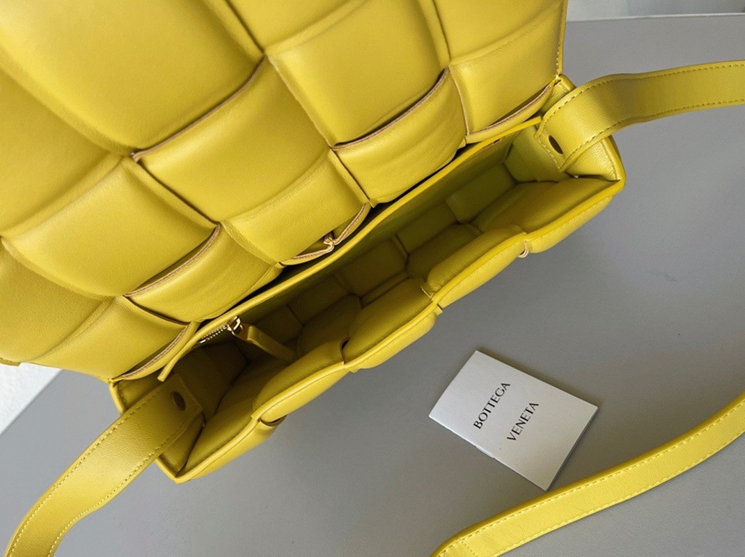 Top Quality Fake Bottega Veneta Padded Cassette Bag In Yellow