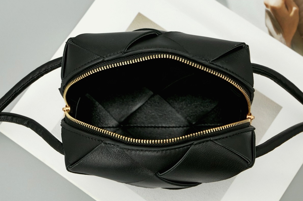 Replica Bottega Veneta Mini Cassette Camera Bag Black