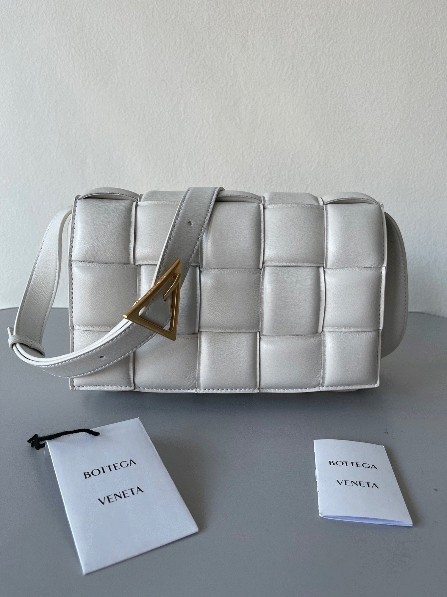 Top Quality Replica Bottega Veneta Padded Cassette Bag In White