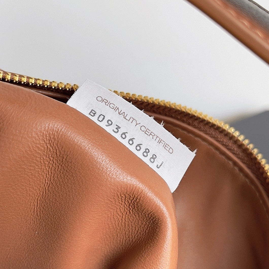 Fake Bottega Veneta Mini Wallace Bag Brown