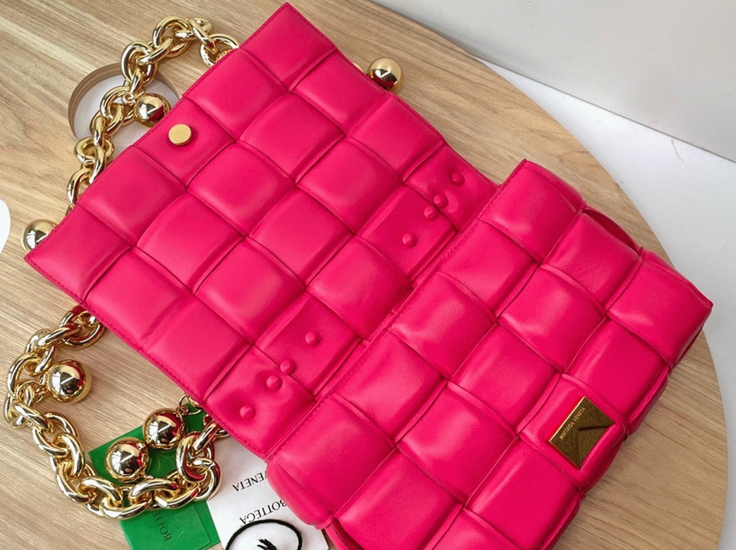 Top Quality Knockoff Bottega Veneta Chain Cassette Bag In Lollipop