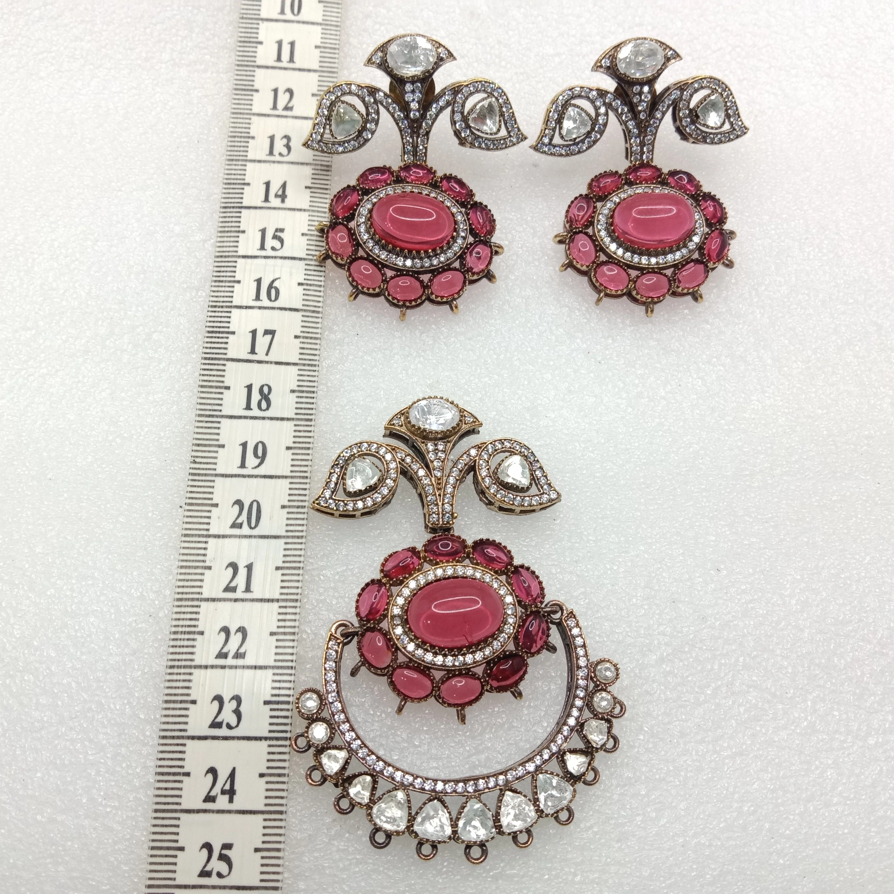 Dark pink (1set) high quality Victorian pendant set (3 inches approx)