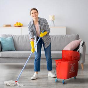 HOMCOM Mop Bucket with Wringer Wheels by HOMCOM