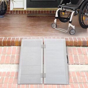 HOMCOM 3ft Aluminium Folding Wheelchair Ramp And Mobility Suitcase - Silver by HOMCOM