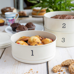 Living Nostalgia Three Tier Cake Tin - Neutral by Living Nostalgia