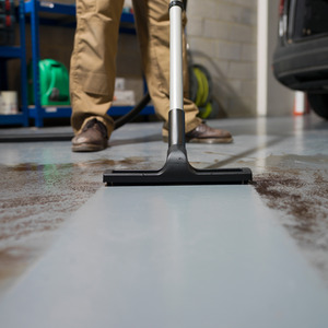 240V Charles Wet Dry Cleaner - Blue by Henry