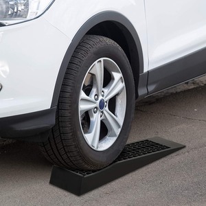 HOMCOM Pair of 2 Low Entrance Plastic Curb Ramps - Black by HOMCOM