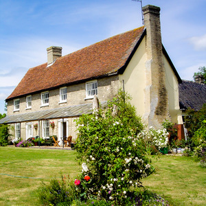 Relaxing Break in the Country Gift Experience - Red by Find Me A Gift