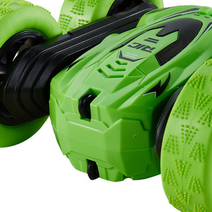 2.4G RC Stunt Car Toy - Green by komore