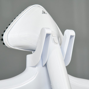 HOMCOM Upright Garment Clothes Steamer with 6 Steam Setting and 1.7L Water Tank - White by HOMCOM