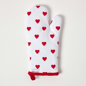 Red Hearts Cotton Oven Glove - Red by Homescapes