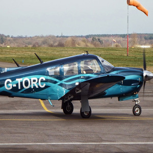 60 Minute Extended Flying Lesson Gift Experience - White by Buyagift