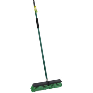 Heavy Duty Outdoor Yard Sweeping Brush - Green by JVL