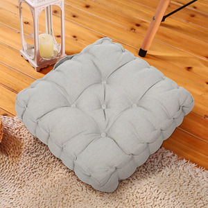Garden Chair Cushion with Carry Handle by Livingandhome