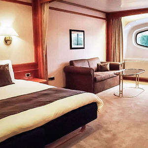 Luxury Yacht Overnight Stay and Afternoon Tea on the Sunborn - Red by Find Me A Gift