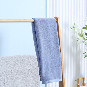 kleankin Freestanding Natural Bamboo Towel Rack with 3 Towel Rails - Neutral by kleankin
