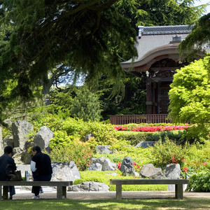 Visit to Kew Gardens and Palace for Two Gift Experience - White by Buyagift