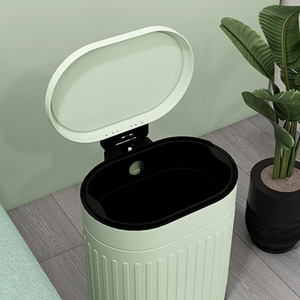 HOMCOM 20L Kitchen Bin with Soft-close Lid and Pedal by HOMCOM