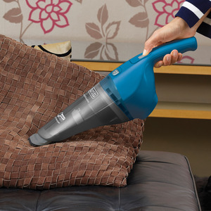 Black and Decker 7.2V Lithium-Ion Wet Dry Cordless Dustbuster - Blue by Black and Decker