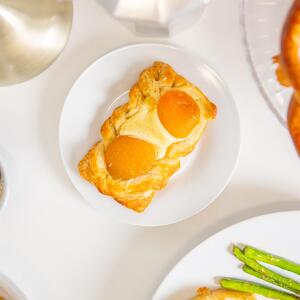 16 Piece Classic White Dinner Set - White by Argon Tableware