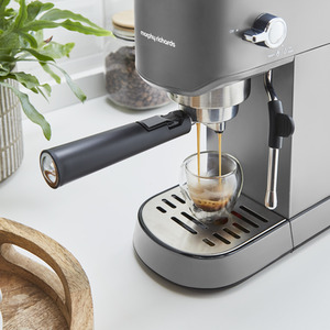 Signature Traditional Compact Pump Espresso Machine by Morphy Richards