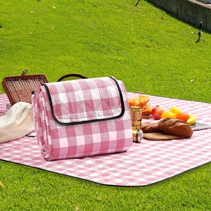 Picnic Blanket Beach Mat Outdoor Rug - Red / 200cm