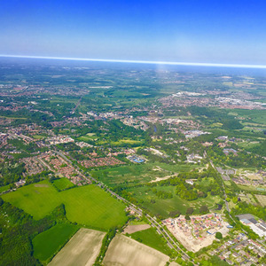 60 Minute Extended Flying Lesson Gift Experience - White by Buyagift