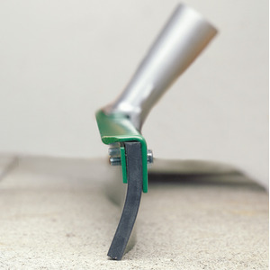 Aquadozer Heavy Duty Walkway Squeegee - Green by UNGER