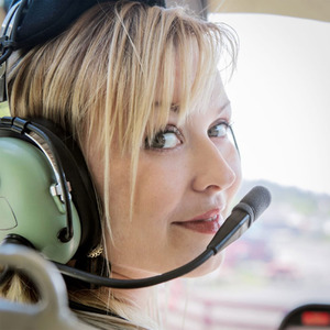 VIP Glimpse of London Tour with Bubbly Gift Experience - Pink by Find Me A Gift