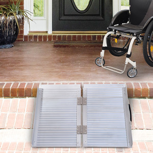 HOMCOM 3ft Aluminium Folding Wheelchair Ramp And Mobility Suitcase - Silver by HOMCOM