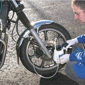 Draper Universal Brake Bleeding Kit - White by Draper