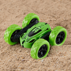 2.4G RC Stunt Car Toy - Green by komore