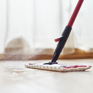 Vileda 1-2 Spray Liquid Mop - Red by Vileda