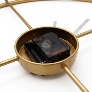 Larry's Minimalist Wall Clock - Gold by WALPLUS