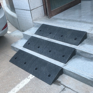 2-Pack Heavy-Duty Rubber Curb Ramp - Black / Overall Dimensions: 50cm W x 32cm D x 11cm H by Livingandhome