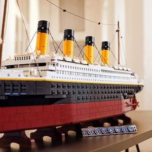 LEGO Icons 10294 Titanic - Various by Lego