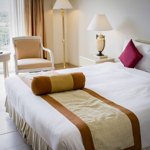 Two Night Getaway and Afternoon Tea Gift Experience - Red by Find Me A Gift