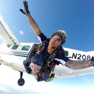 Tandem Skydive Gift Voucher - White by Buyagift