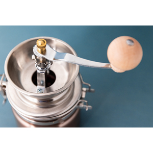 La Cafetire Copper-Effect Traditional Coffee Grinder - Copper by LA CAFETIERE