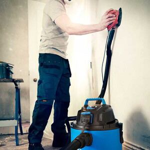 Vacmaster 20 Litre Wet Dry Cleaner With Power Take Off - Blue by Vacmaster