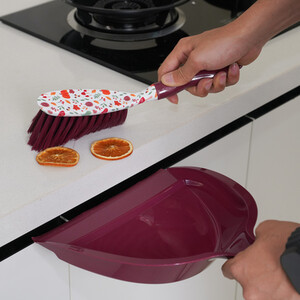 Autumn Pumpkin Dustpan and Brush Set - Brown