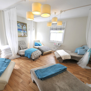 Pamper Treat for Two Experience Box - White by Buyagift