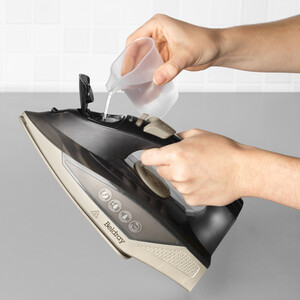 Beldray Iron 2000W - Black and Silver