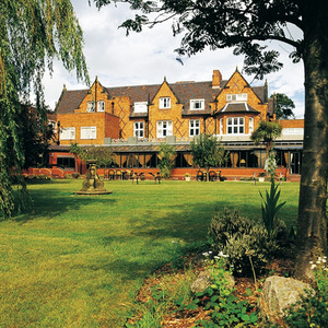 Charming Escape Experience Box - White by Buyagift