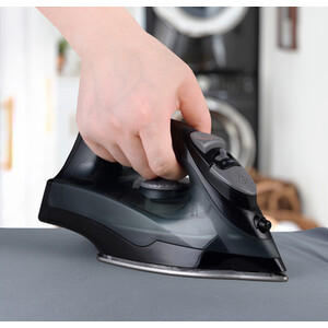 Steam Iron - Black by My Home