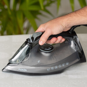 Large Steam Iron 2600W - Black by Addis