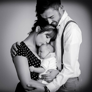 Baby Portrait Gift Experience - Pink by Find Me A Gift