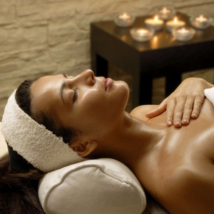 Indulgent Spa Day Gift Experience - White by Buyagift