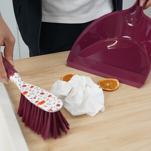 Autumn Pumpkin Dustpan and Brush Set - Brown